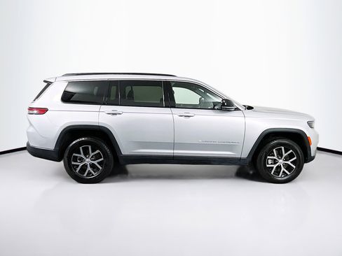 Used 2024 Jeep Grand Cherokee L Limited w/ Luxury Tech Group II image 10