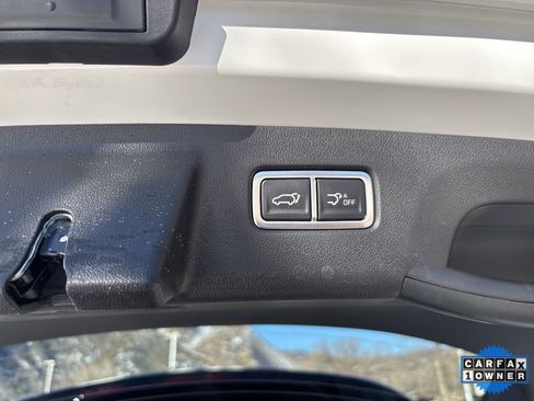 Certified 2025 Kia Sorento EX image 30