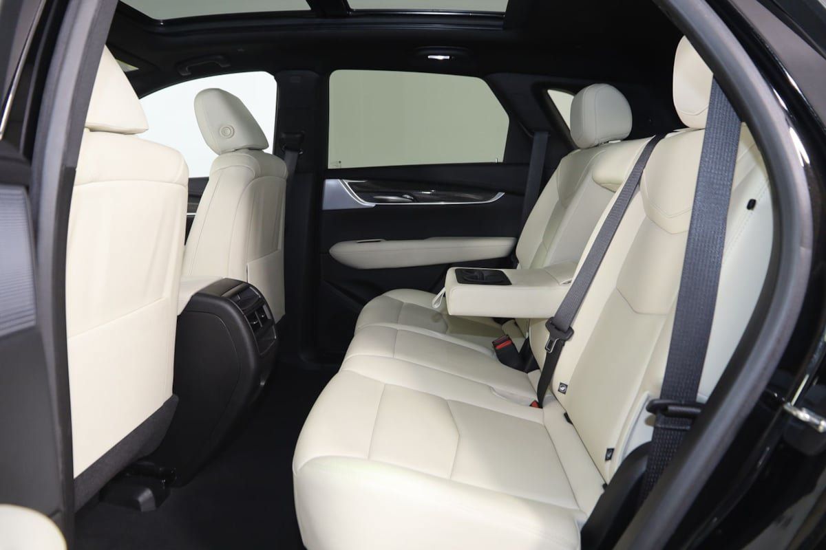 Used 2023 Cadillac XT5 Sportv w/ LPO, Floor Liner Package AWD/4WD image 49