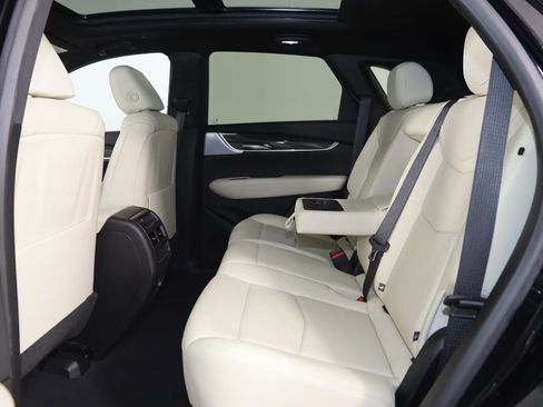Used 2023 Cadillac XT5 Sportv w/ LPO, Floor Liner Package AWD/4WD image 49