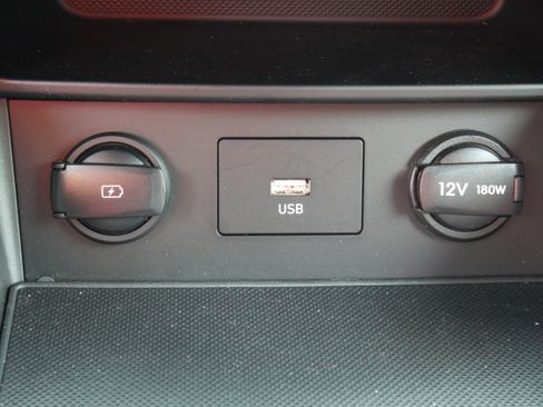 Used 2023 Hyundai Kona SEL AWD/4WD image 19