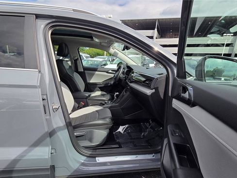Certified 2023 Volkswagen Taos SEL AWD/4WD image 33