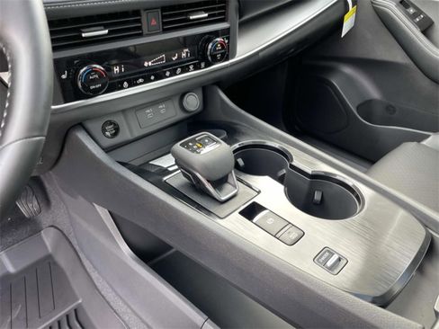 New 2026 Nissan Rogue SV w/ SV Premium Package FWD image 28