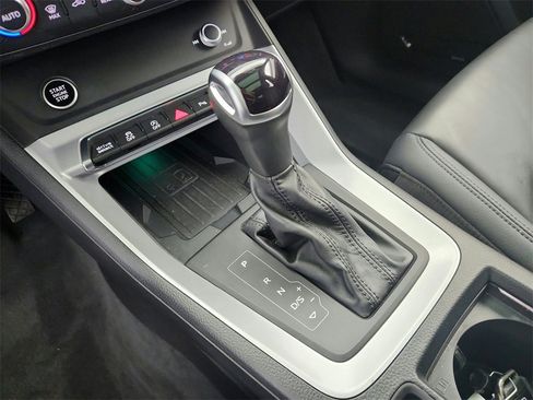 Used 2023 Audi Q3 2.0T Premium Plus image 17