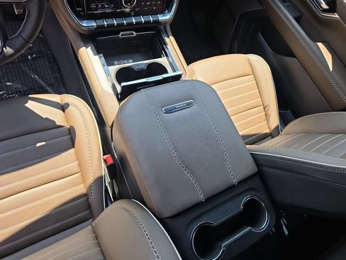 New 2026 GMC Yukon XL Denali Ultimate AWD/4WD image 26