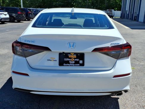 Used 2025 Honda Civic Sport image 9