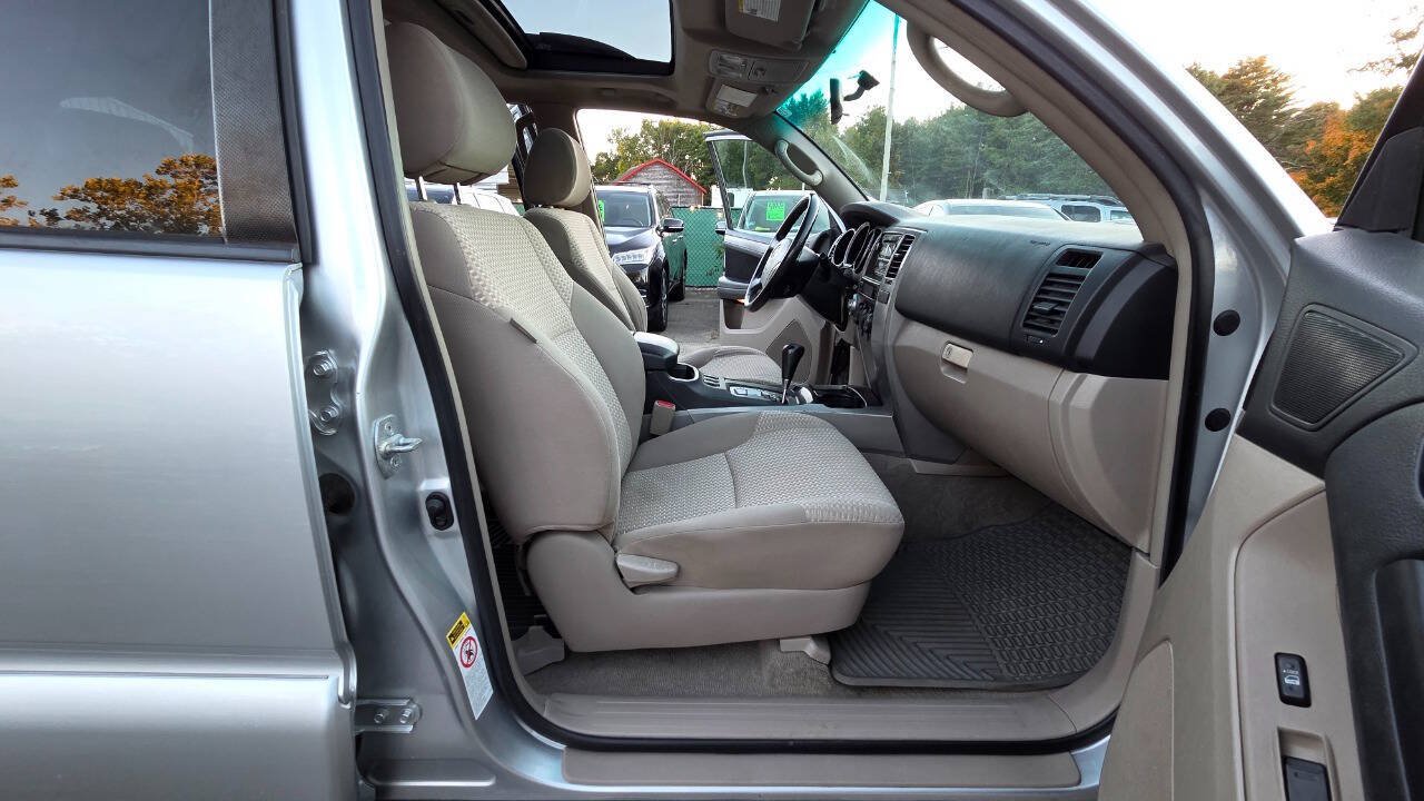 Used 2007 Toyota 4Runner SR5 AWD/4WD image 45