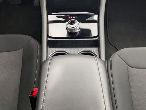 Used 2025 Jeep Grand Cherokee Laredo X image 23