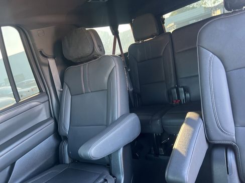 Used 2024 Chevrolet Suburban RST w/ Luxury Package image 13