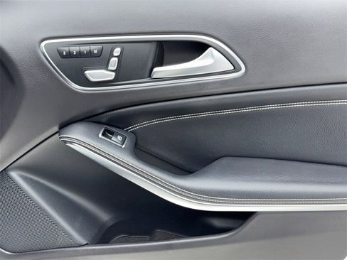 Used 2020 Mercedes-Benz GLA 250 image 45