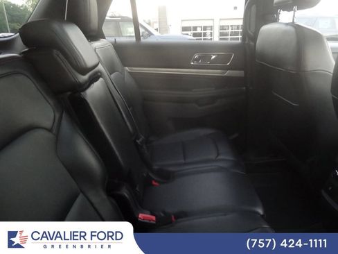 Used 2017 Ford Explorer Sport w/ Equipment Group 401A AWD/4WD image 11