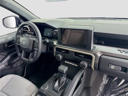 Certified 2025 Toyota Tacoma image 27