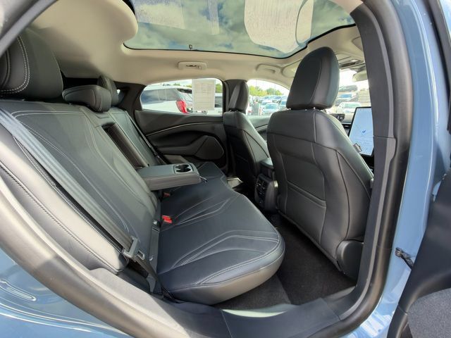 Used 2023 Ford Mustang Mach-E Premium AWD/4WD image 10