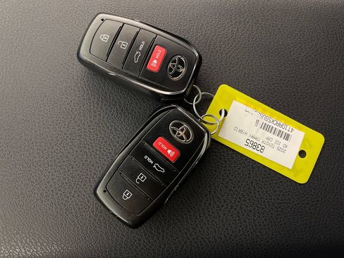 Certified 2025 Toyota Camry SE FWD image 24