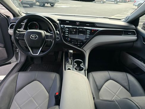 Used 2018 Toyota Camry XLE w/ Audio Package image 15