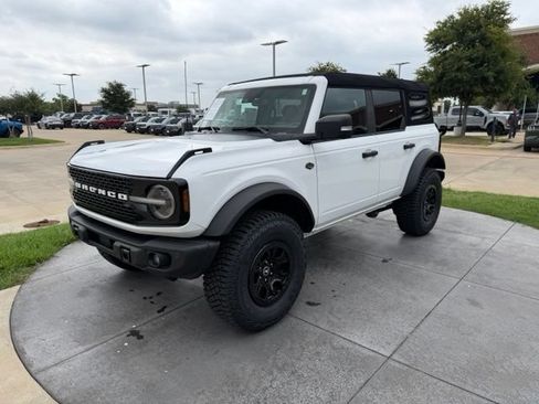Certified 2023 Ford Bronco Wildtrak AWD/4WD image 3