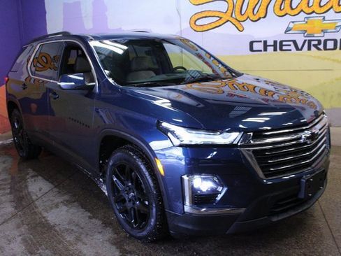 Used 2023 Chevrolet Traverse LT image 4