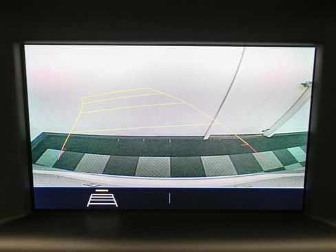 Used 2021 GMC Terrain SLE w/ Driver Convenience Package image 34