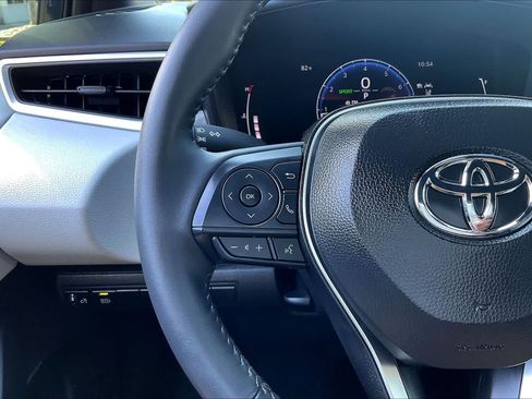 Used 2026 Toyota Corolla SE FWD image 23