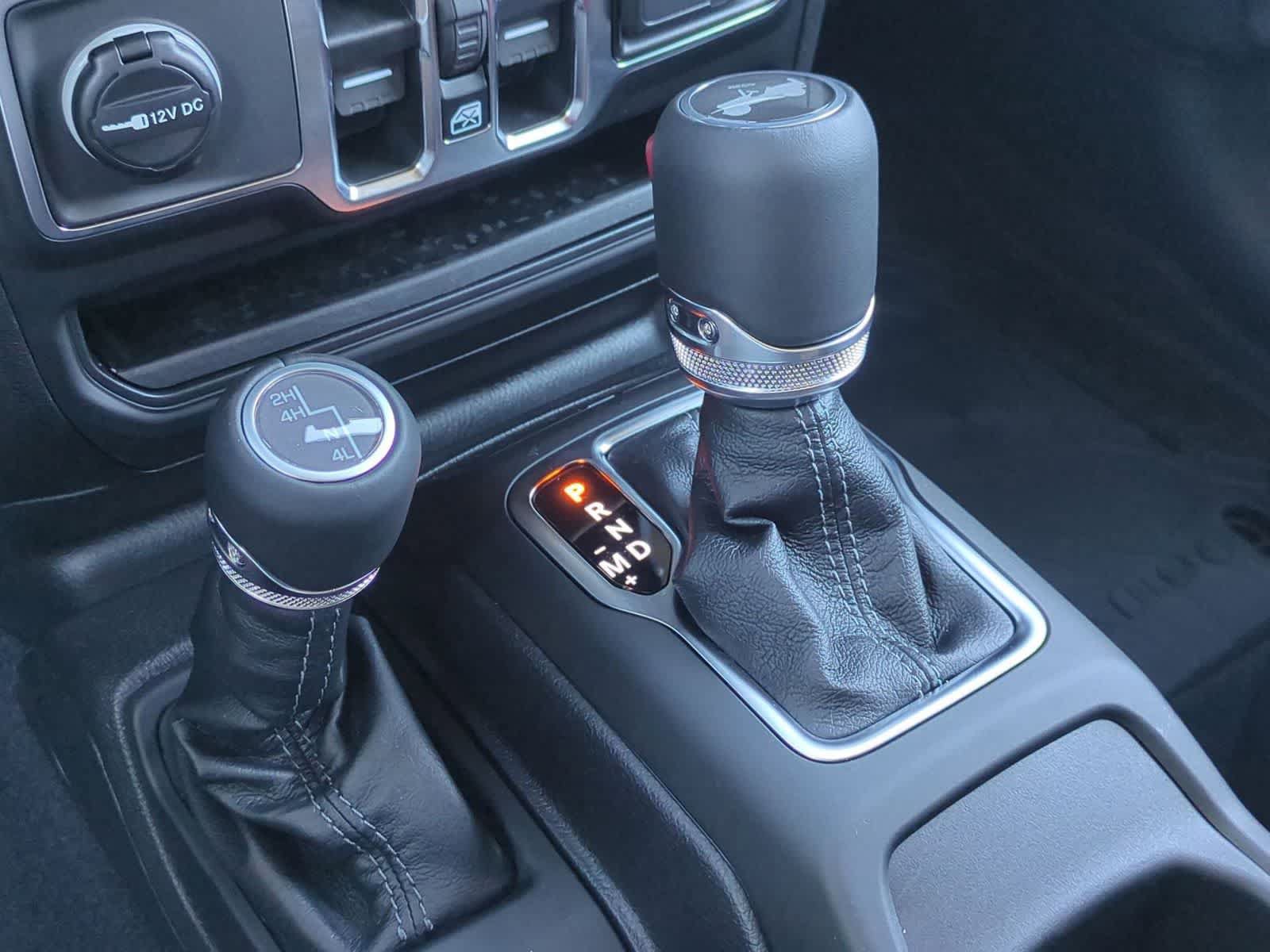 New 2026 Jeep Wrangler Unlimited Sahara AWD/4WD image 32
