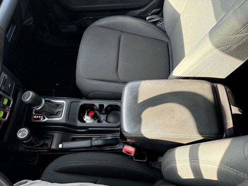 Used 2021 Jeep Gladiator Overland w/ Dual Top Group image 23