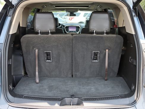 Used 2019 GMC Acadia Denali w/ Technology Package image 40