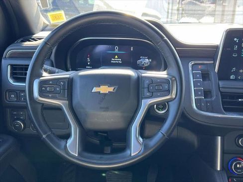 Used 2024 Chevrolet Suburban LT image 14