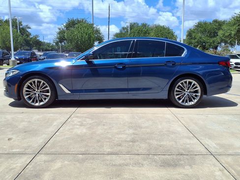 Used 2022 BMW 530i w/ Convenience Package RWD image 23