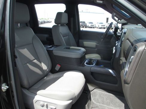 Used 2020 GMC Sierra 2500 SLT w/ Technology Package AWD/4WD image 24