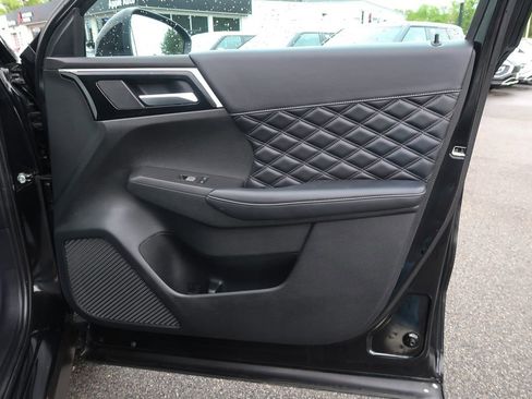 Used 2024 Mitsubishi Outlander SEL FWD image 24