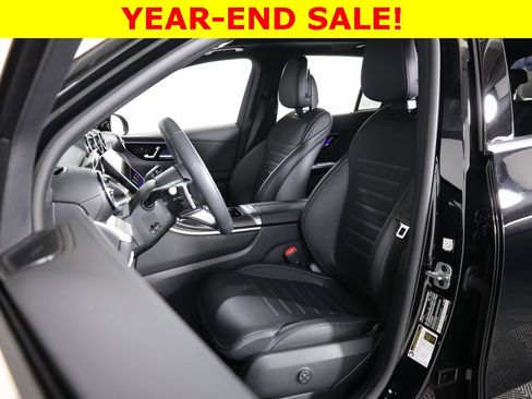 Used 2025 Mercedes-Benz GLC 300 4MATIC image 26