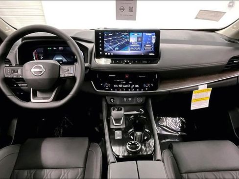 New 2026 Nissan Rogue Platinum w/ Platinum Premium Package image 5