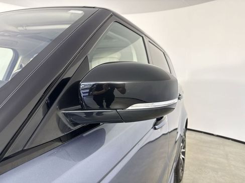 Used 2019 Land Rover Range Rover Sport HSE Dynamic AWD/4WD image 12
