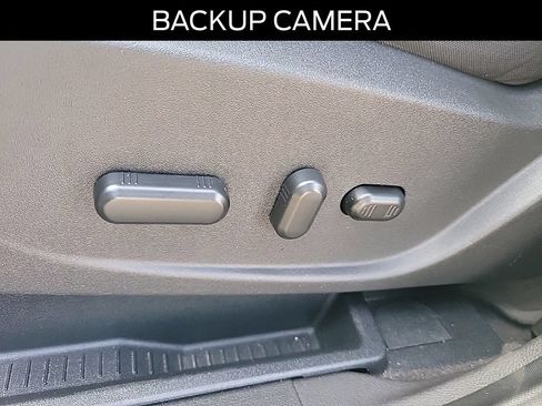Certified 2017 Ford Escape SE FWD image 17
