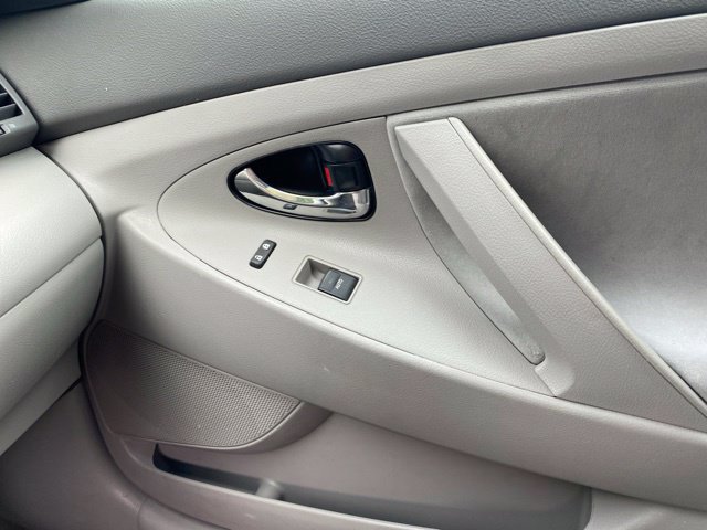 Used 2011 Toyota Camry LE w/ LE Extra-Value Pkg FWD image 23