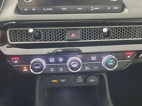 Certified 2022 Honda Civic EX-L image 29
