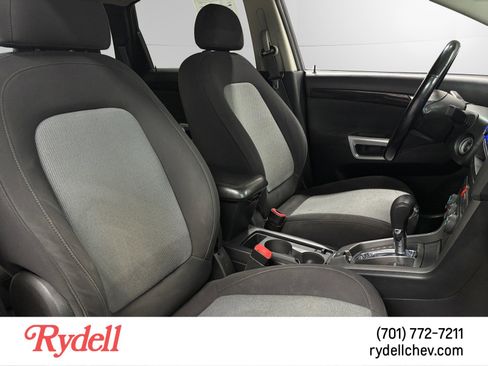 Used 2014 Chevrolet Captiva Sport LS image 16