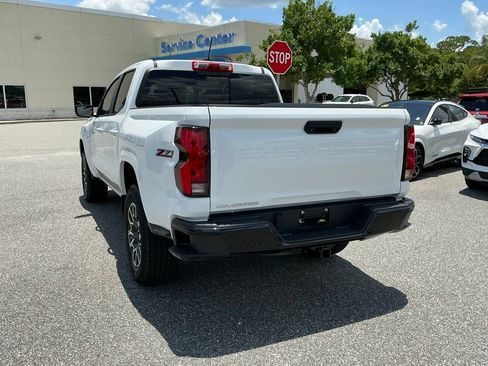 Used 2023 Chevrolet Colorado Z71 w/ Z71 Convenience Package 2 AWD/4WD image 5