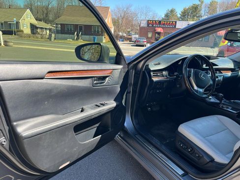 Used 2013 Lexus ES 350 w/ Luxury Pkg image 12