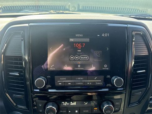 Used 2023 Nissan Titan SV w/ SV Convenience Package image 16