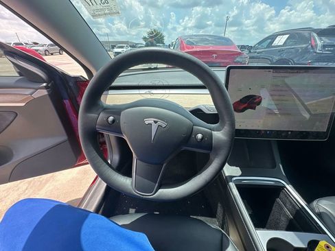 Used 2021 Tesla Model 3 Standard Range Plus RWD image 9