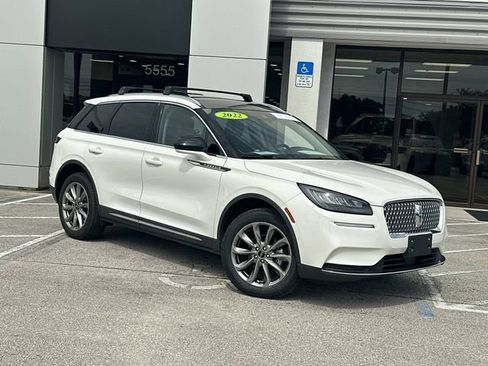Certified 2022 Lincoln Corsair AWD w/ Premium Package image 2
