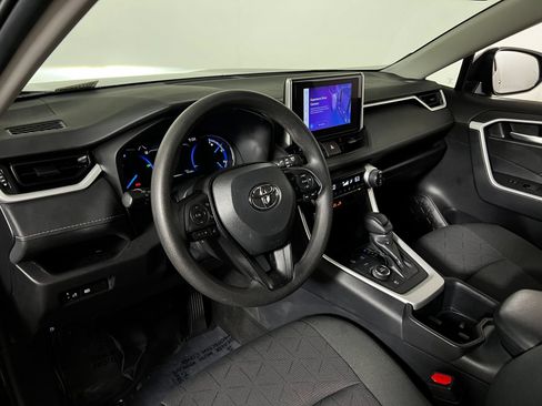 Certified 2025 Toyota RAV4 XLE AWD/4WD image 12