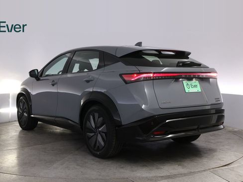 Used 2024 Nissan Ariya AWD image 17