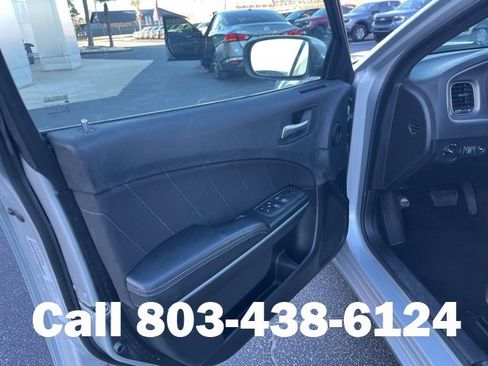Used 2022 Dodge Charger SXT image 5
