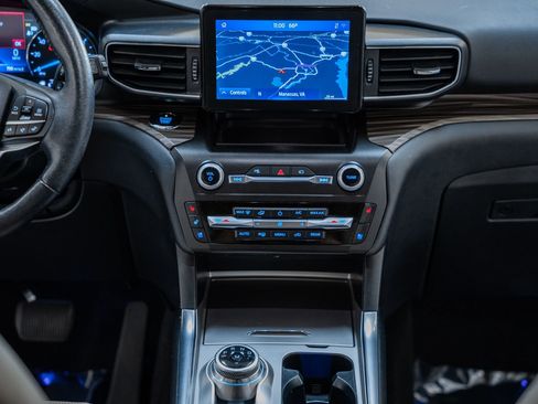 Certified 2020 Ford Explorer Limited image 27