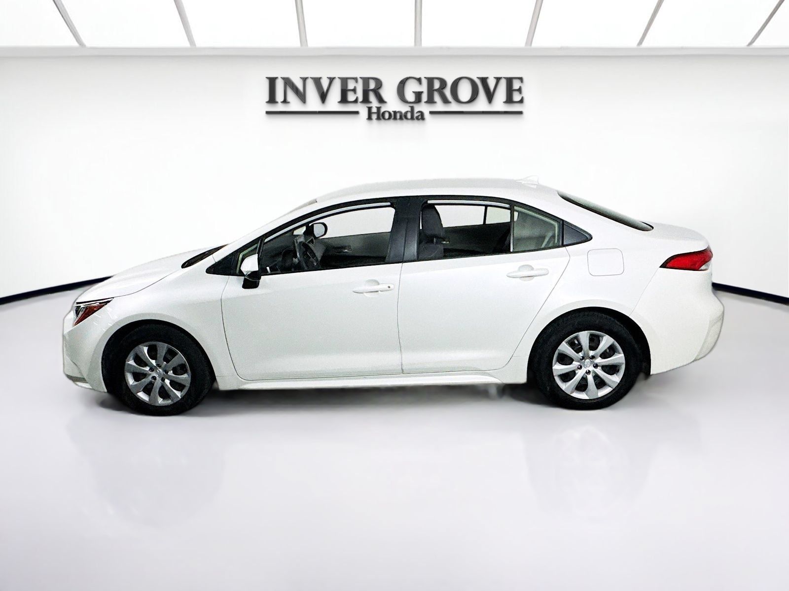 Used 2020 Toyota Corolla LE FWD image 8