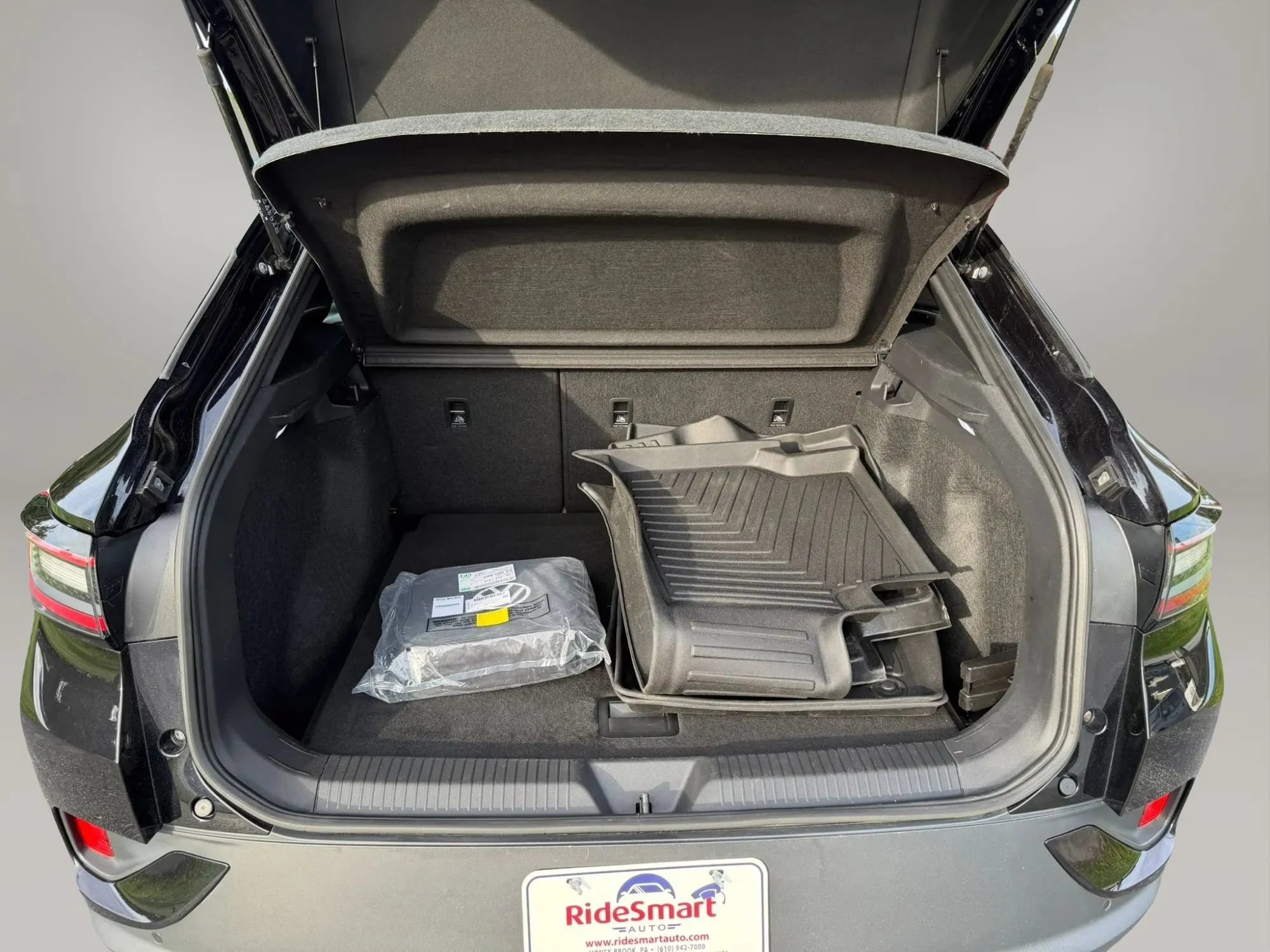 Used 2023 Volkswagen ID.4 Pro AWD/4WD image 35