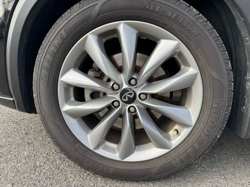 Used 2020 INFINITI QX50 Pure image 16