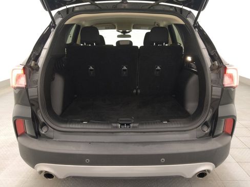 Used 2020 Ford Escape SE image 29